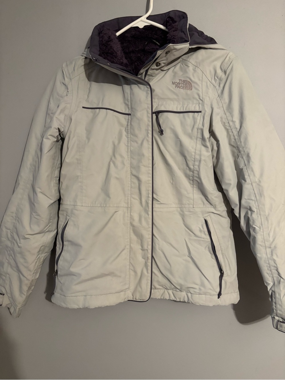 The North Face Women’s Light Gray Hooded Ski Jacket with Dark Lining